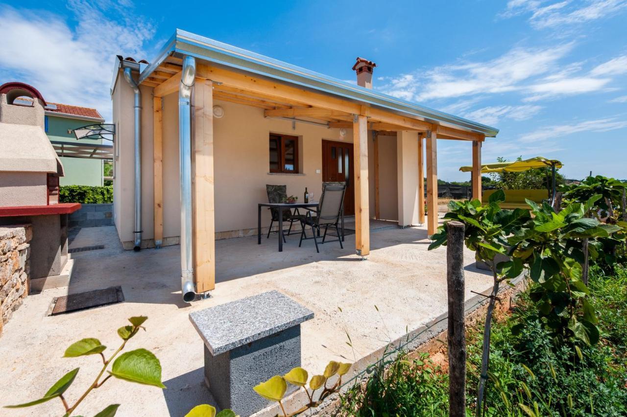 Casetta In Campagna Ρόβινι Εξωτερικό φωτογραφία